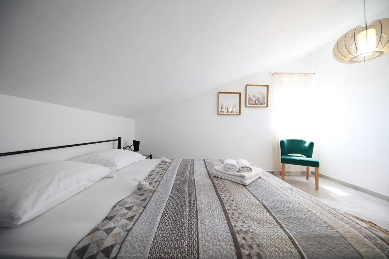 Apartment Rosso Zadar Exterior photo
